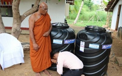 ලොකු අම්මාට පිං පිණිස පන්සලකට ජල ටැංකි 2ක් පූජා කල M. සුජානි අක්කා | Donating Water Tanks (Project 02)